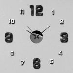 Nový originální design nástěnných nalepovacích hodin. Pěnová čísla s pevným povrchem v kombinaci bíle a černé barvy. .01311 171424 Hodiny