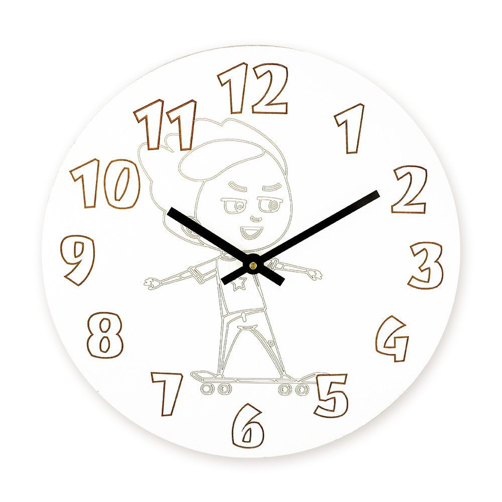 Originální dřevěné nástěnné hodiny Tayde s dětskými motivy k DIY vybarvení. Voskovky jsou součástí balení. Pro vybarvení jsou také vhodné temperové barvy nebo lihové fixy (nejsou s Nástěnné hodiny MPM Tayde - omalovánka