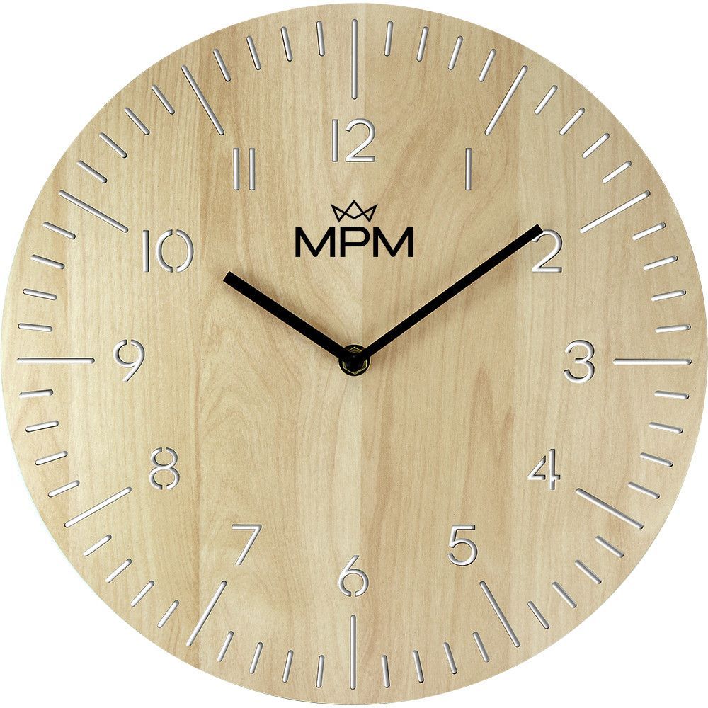 Nástěnné dřevěné hodiny MPM Lines v přírodním designu s velkými indexy a tradičními číslicemi. Strojek Quartz s funkcí plynulý chod. Hodiny jsou zpracované z polotvrdé dřevovláknit Nástěnné hodiny MPM Lines - A